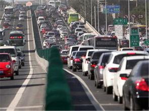 梁山堵车吃瓜事件,全民围观吃瓜，揭秘背后故事