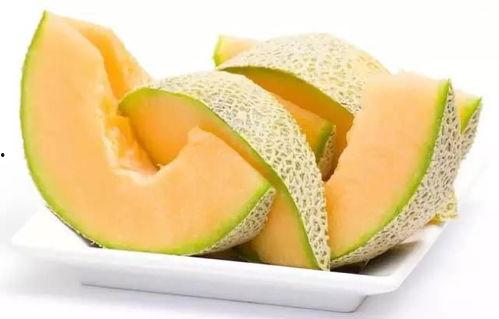 吃三亚哈密瓜胀肚子,小心胀肚需谨慎享用
